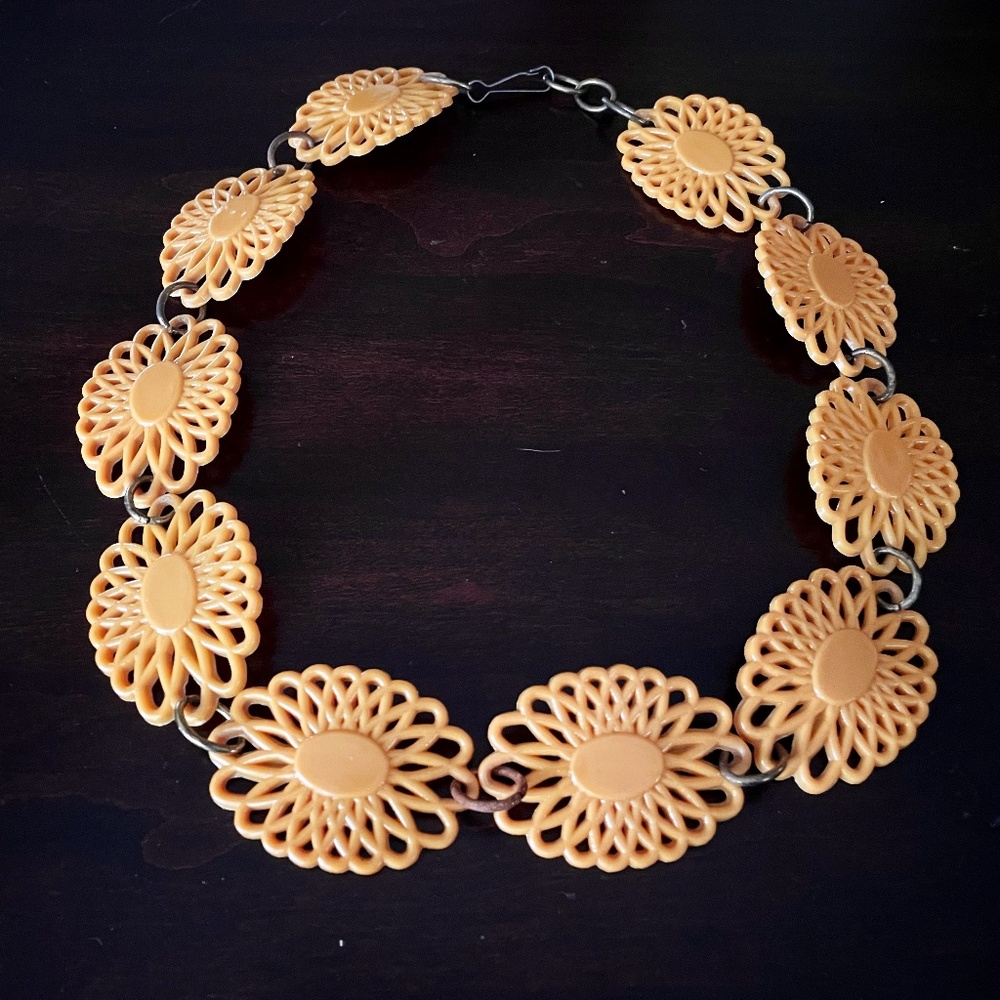 1930s-era Vintage Yellow Necklace (Possibly Bakelite Jewelry)